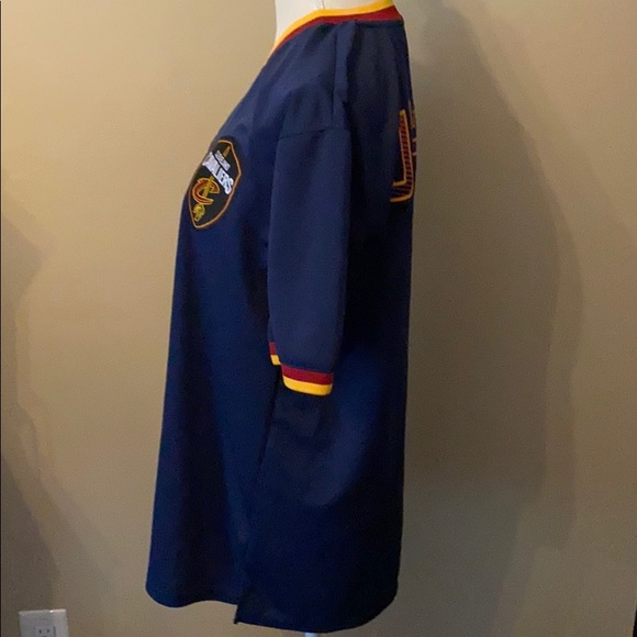 LeBron James cavaliers shirt, men’s L - Picture 3 of 7